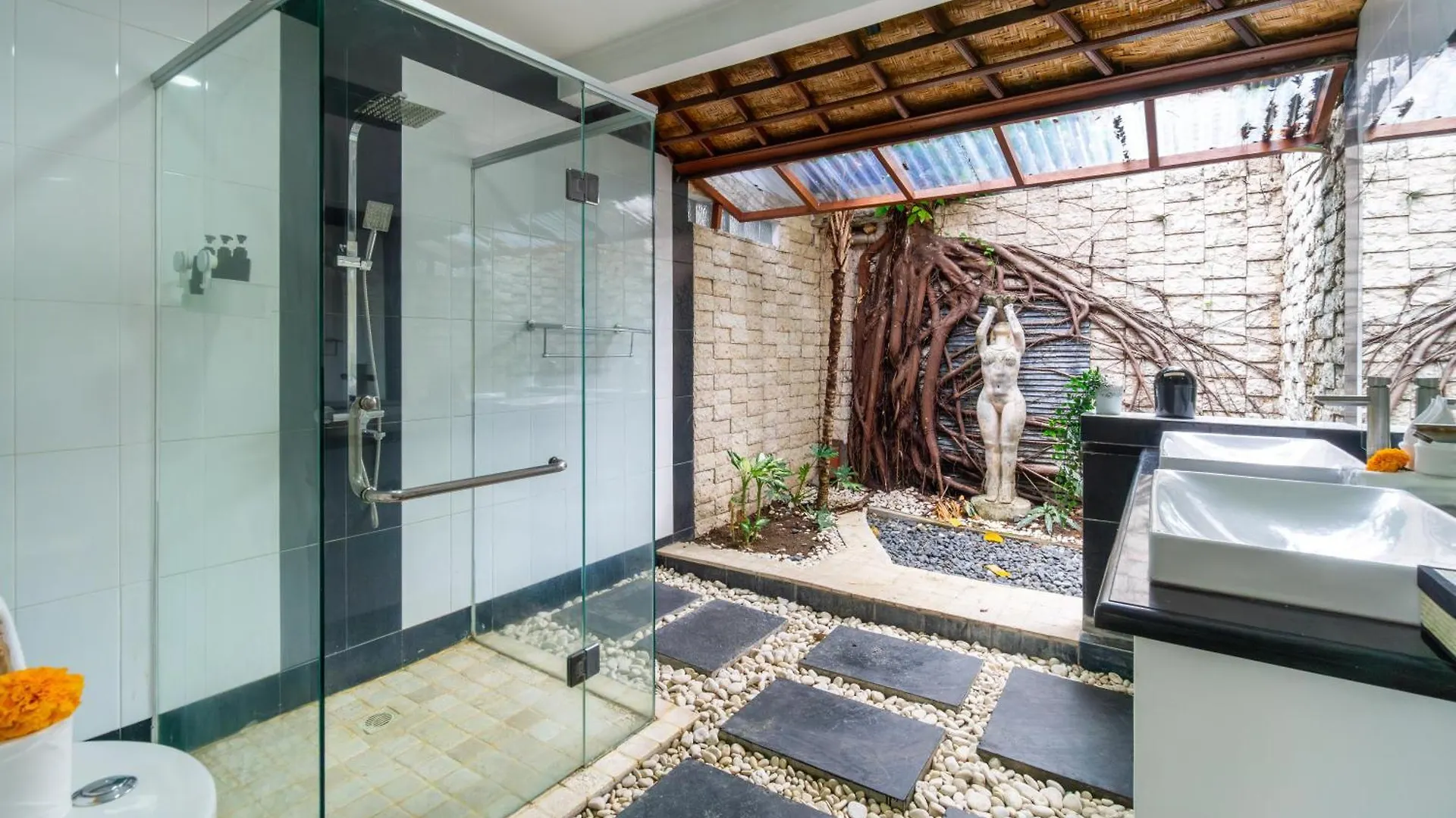 Villa Putri Mila Seminyak