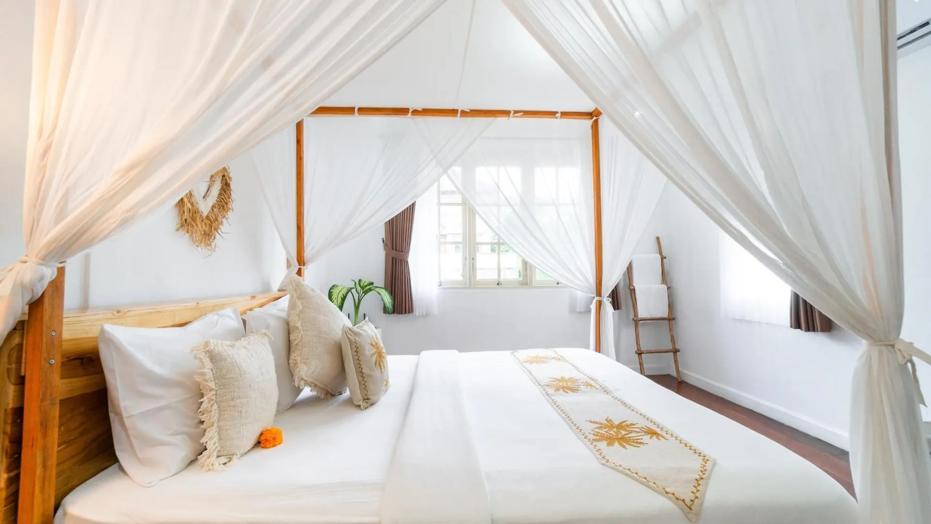 Villa Putri Mila Seminyak  0*, Seminyak (Bali) Indonesia