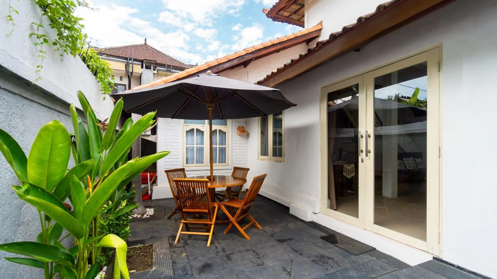 Villa Putri Mila Seminyak