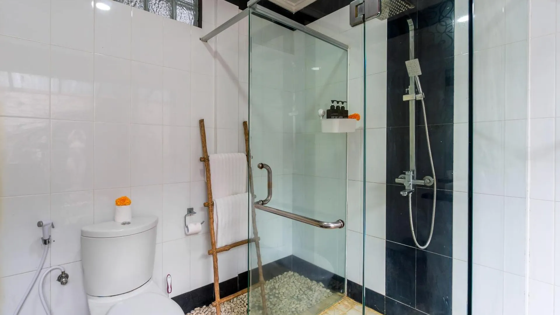 Villa Putri Mila Seminyak